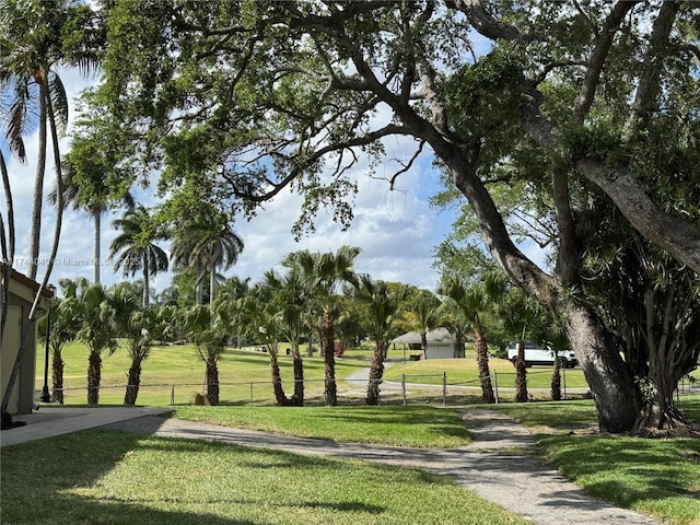 109 Heatherbrook Way Unit 146, Hollywood, FL 33021 - view of community featuring a yard and fence