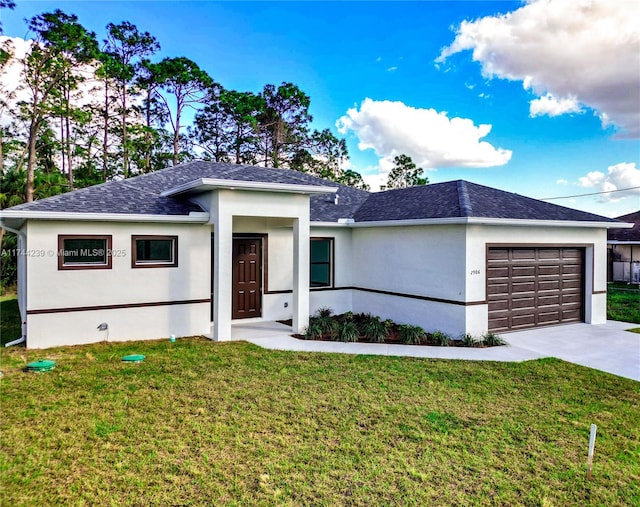 single story home featuring an attached garage, a shingled roof, driveway, stucco siding, and a front lawn