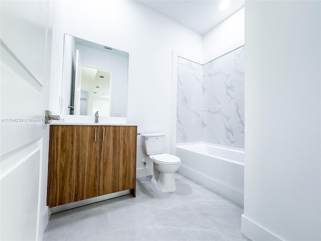 full bathroom featuring tiled shower / bath combo, vanity, and toilet