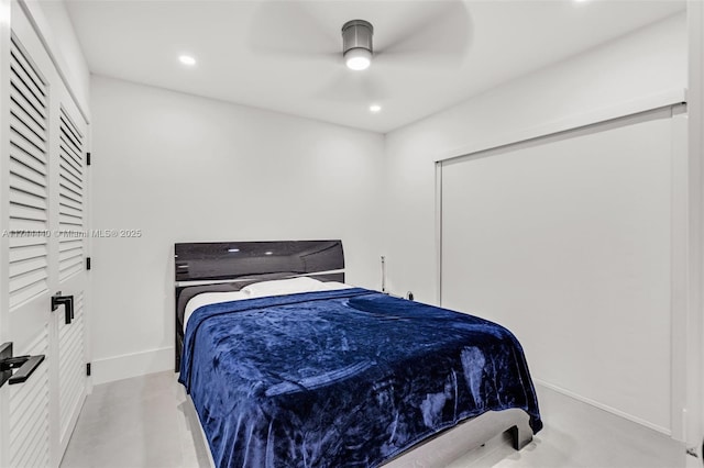 bedroom featuring ceiling fan