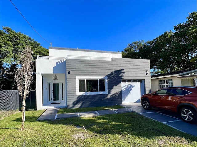 view of front of home with a front yard