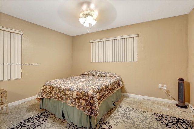 bedroom with ceiling fan