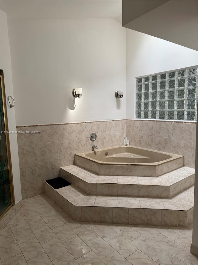 541 NE 199th Ln Unit 2X, Miami, FL 33179 - photo 36