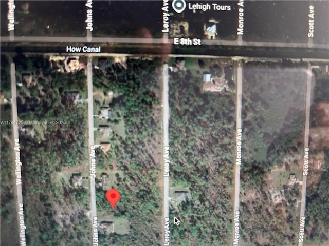 Listing photo 3 for 706 Johns Ave, Lehigh Acres FL 33972