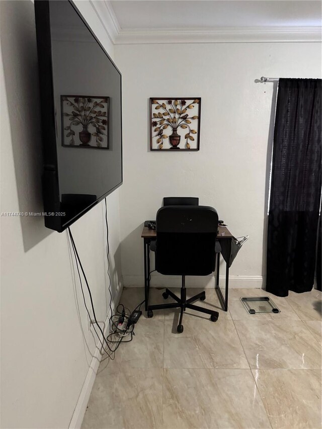 2770 NW 164th Ter, Miami Gardens, FL 33054 - home office featuring baseboards and crown molding