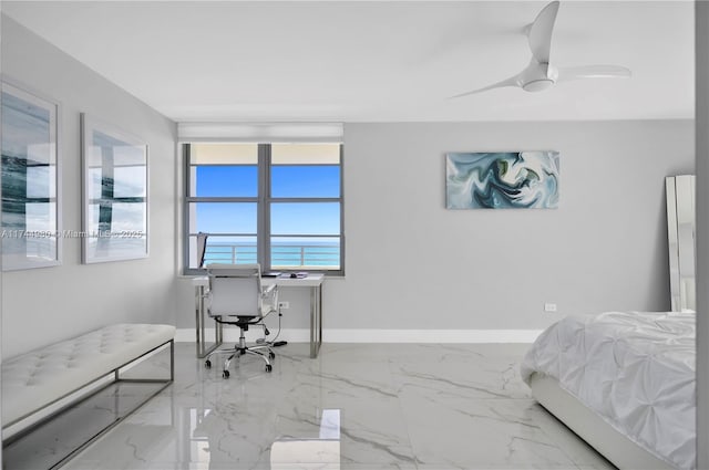 bedroom with ceiling fan