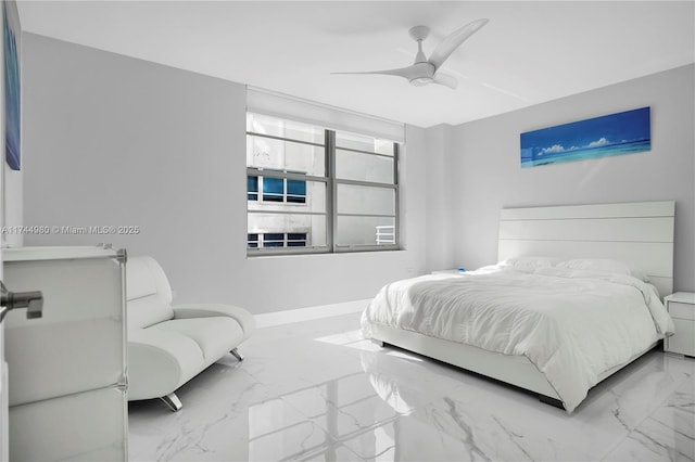 bedroom with ceiling fan