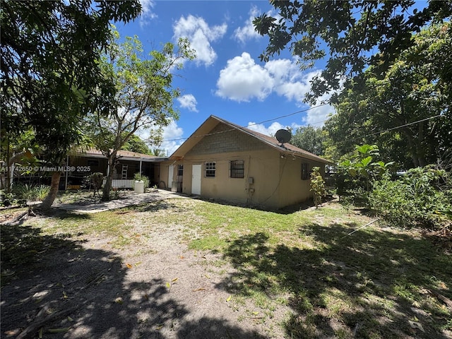1445 NE 136th St, North Miami, FL 33161 - back of house