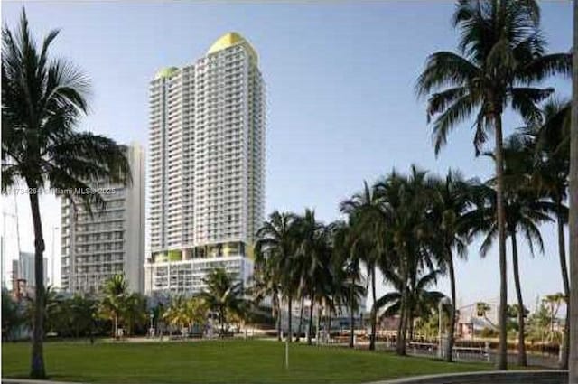 185 SW 7th St Unit 503, Miami, FL 33130 - view of building exterior