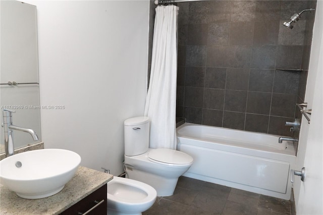 full bath with a bidet, shower / tub combo with curtain, vanity, and toilet