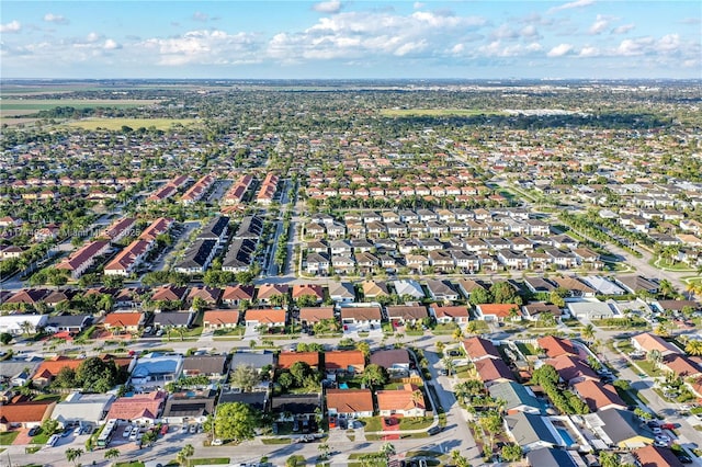 bird's eye view with a residential view