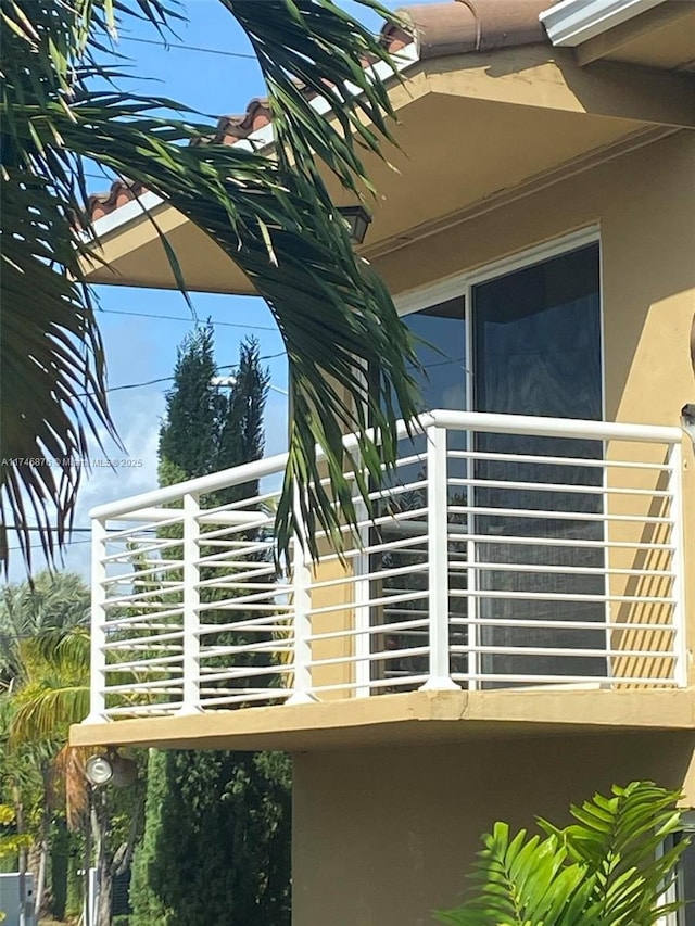 details with stucco siding