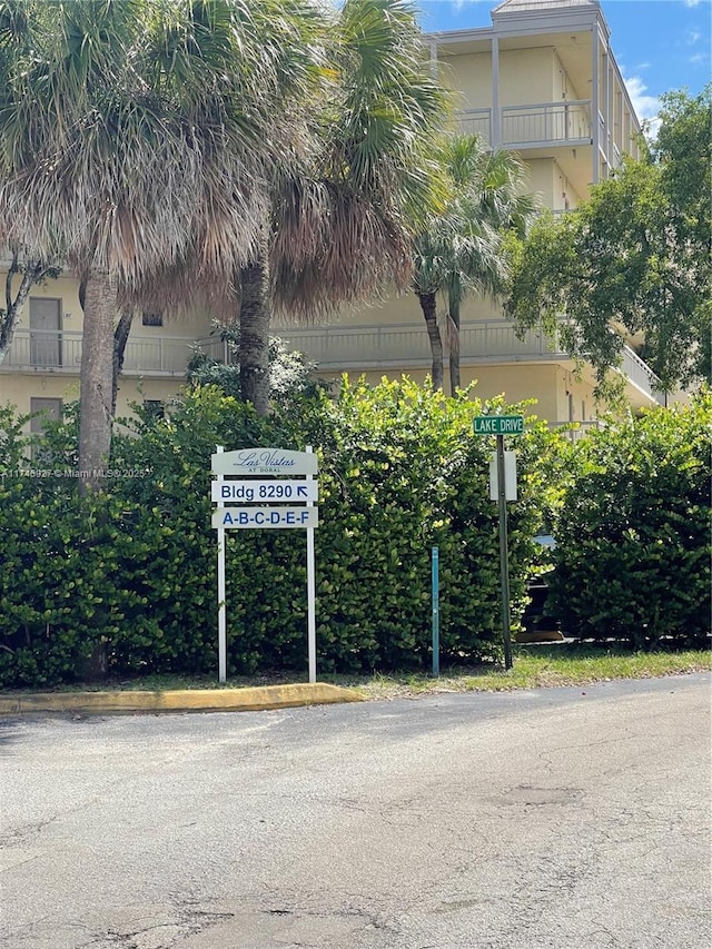 8290 Lake Dr Unit 223, Doral, FL 33166 - exterior space