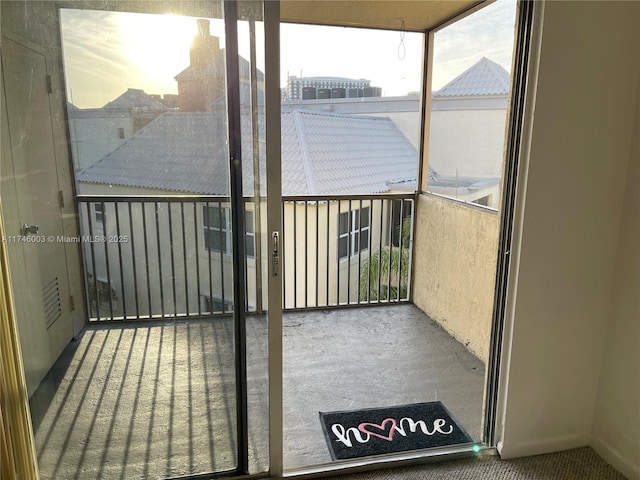 8225 Lake Dr Unit 502, Doral, FL 33166 - view of unfurnished sunroom