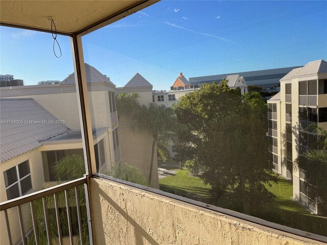 8225 Lake Dr Unit 502, Doral, FL 33166 - exterior space