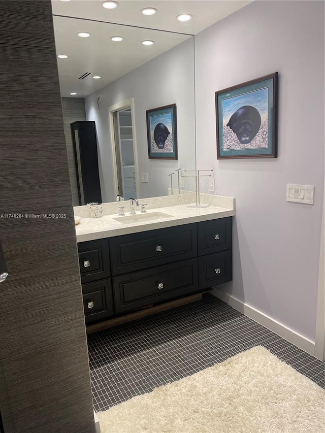 bathroom with vanity