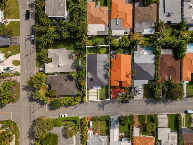 birds eye view of property featuring a residential view