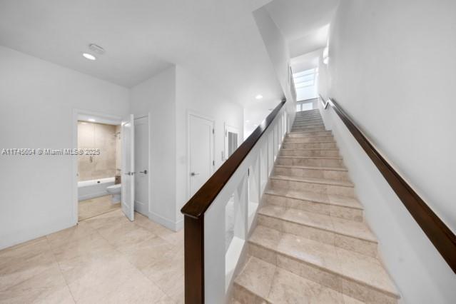 10655 NE Quaybridge Ct Unit C3, Miami, FL 33138 - view of staircase
