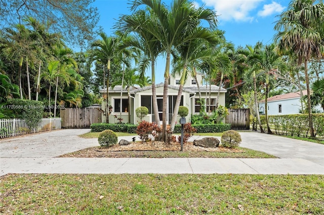 view of front of home