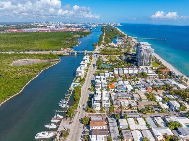 350 Desoto St, Hollywood, FL 33019 - bird's eye view featuring a water view