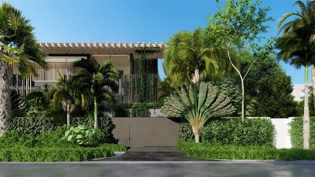 228302 W Dilido Dr, Miami Beach, FL 33139 - exterior space