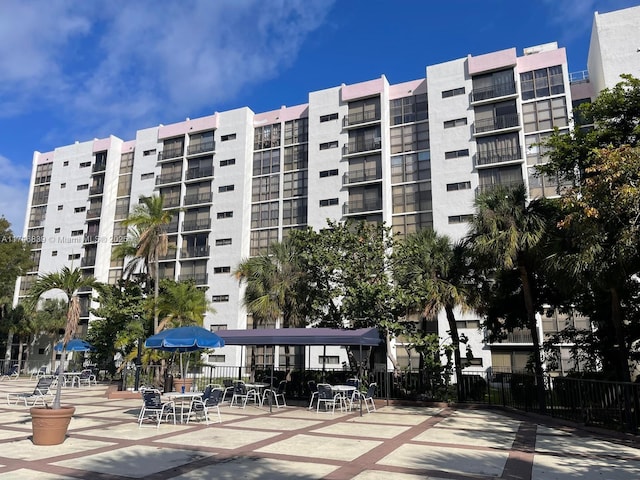 17011 N Bay Rd Unit 507, Sunny Isles Beach, FL 33160 - view of apartment building / complex