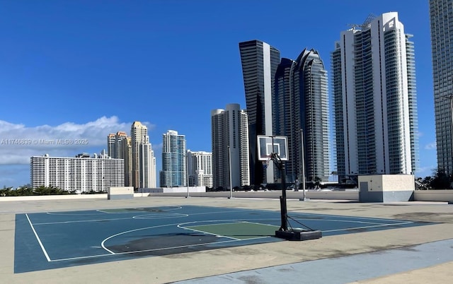 17011 N Bay Rd Unit 507, Sunny Isles Beach, FL 33160 - view of sport court featuring community basketball court and a view of skyline