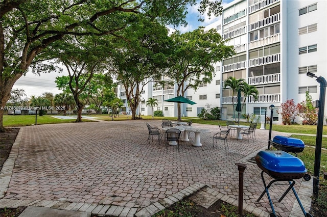301 NE 14th Ave Unit 201, Hallandale Beach, FL 33009 - view of surrounding community