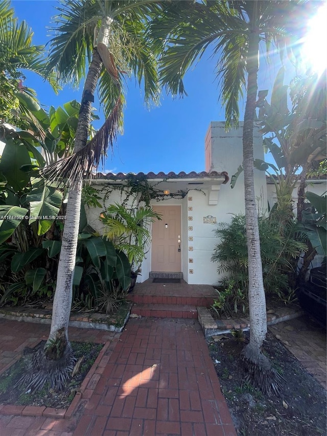 view of property entrance