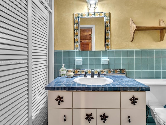 6200 SW 112th St, Pinecrest, FL 33156 - half bathroom with toilet, wallpapered walls, and vanity