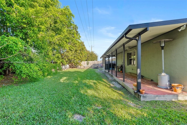 view of yard featuring a patio