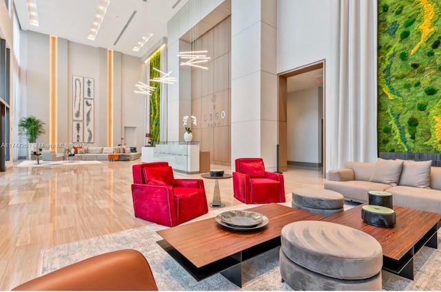 building lobby featuring a towering ceiling