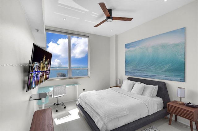 bedroom featuring ceiling fan