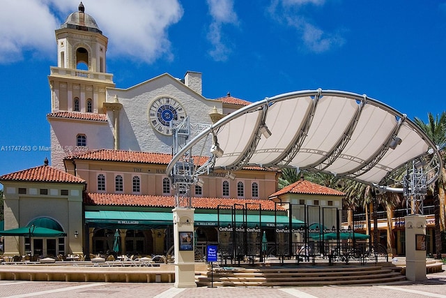 view of building exterior