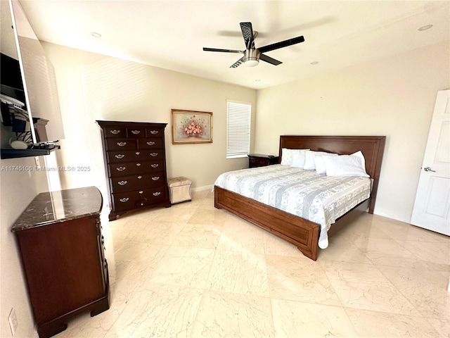 bedroom with ceiling fan