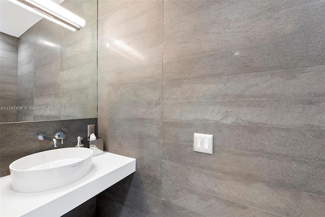 7331 Belle Meade Island Dr, Miami, FL 33138 - bathroom with vanity
