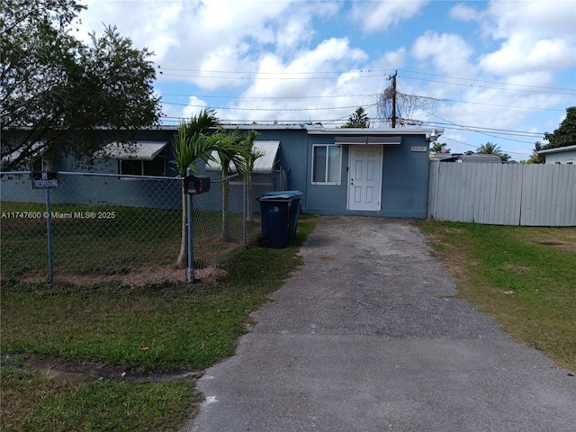 view of front of house