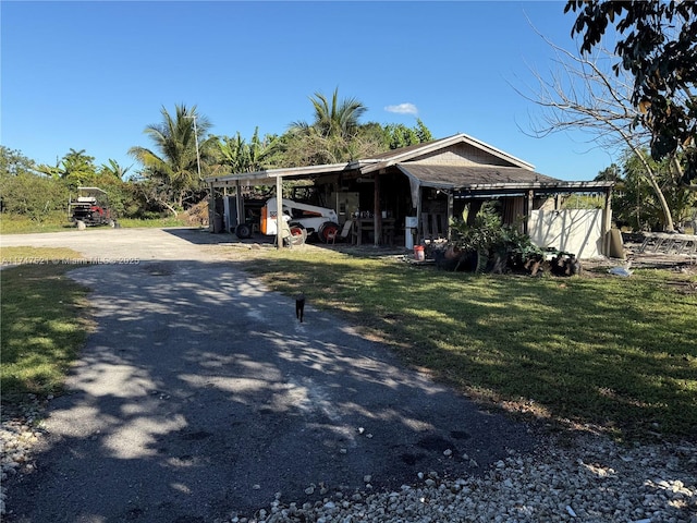 view of front of house with a front yard