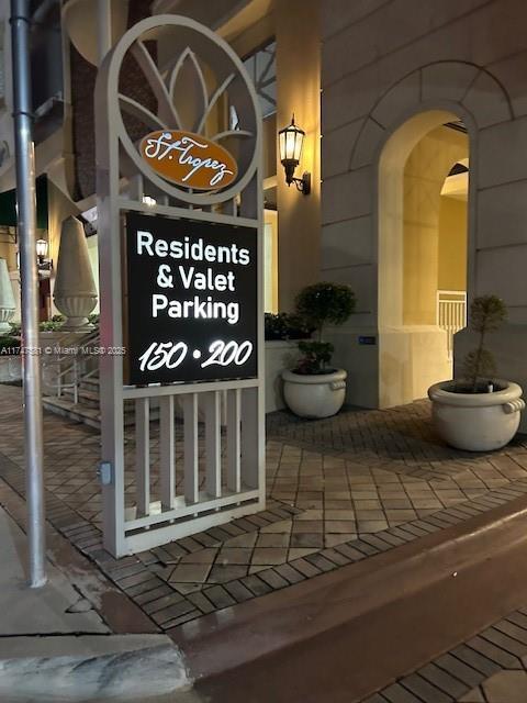 150 Sunny Isles Blvd Unit 1-606, Sunny Isles Beach, FL 33160 - view of exterior entry