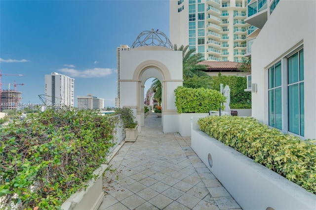 150 Sunny Isles Blvd Unit 1-606, Sunny Isles Beach, FL 33160 - surrounding community featuring a city view