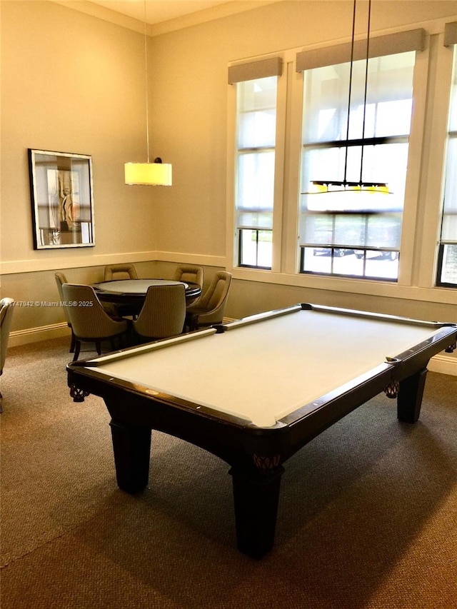 game room with crown molding, billiards, and carpet floors