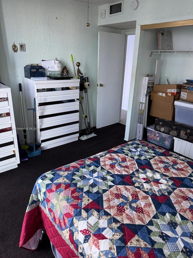 bedroom with a closet