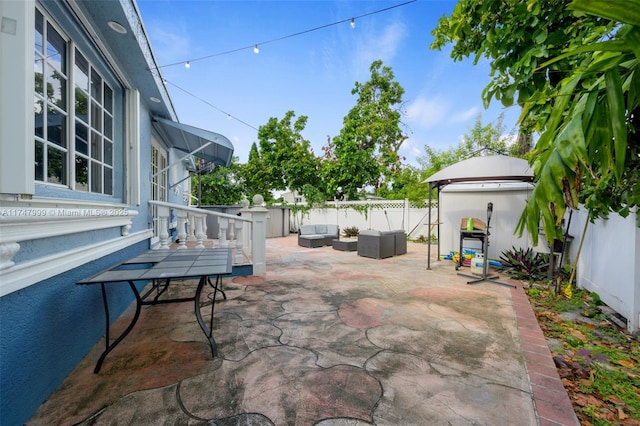 view of patio with an outdoor hangout area