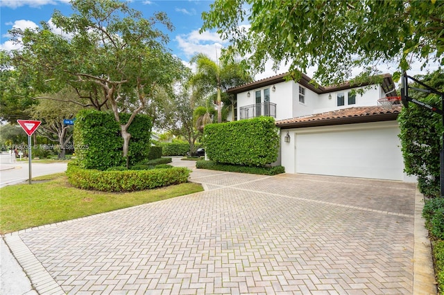 view of front of house with a garage