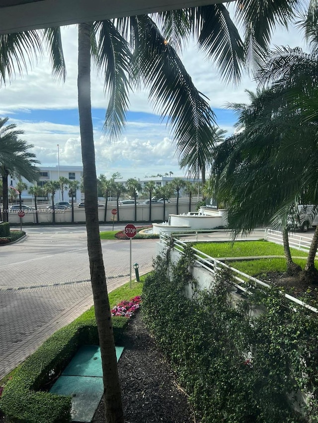 10275 Collins Ave Unit 111, Bal Harbour, FL 33154 - view of street