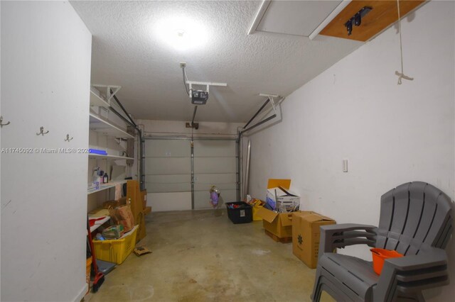8639 Eagle Run Dr Unit 11, Boca Raton, FL 33434 - garage with a garage door opener