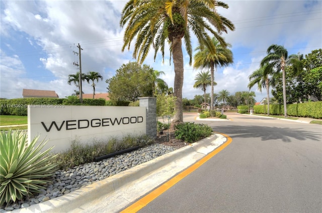 8639 Eagle Run Dr Unit 11, Boca Raton, FL 33434 - view of community sign