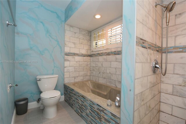 8639 Eagle Run Dr Unit 11, Boca Raton, FL 33434 - full bathroom with toilet, recessed lighting, and baseboards