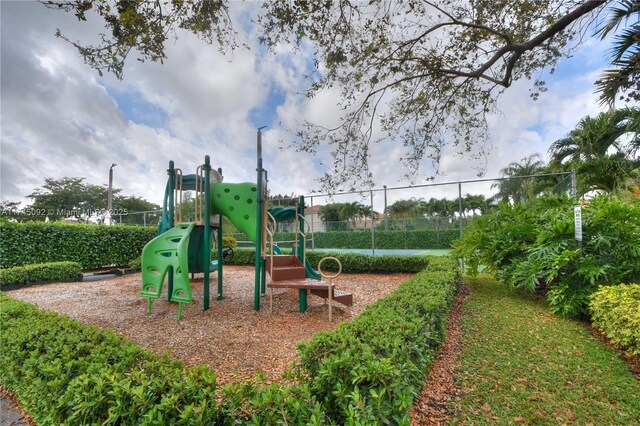 8639 Eagle Run Dr Unit 11, Boca Raton, FL 33434 - view of community playground