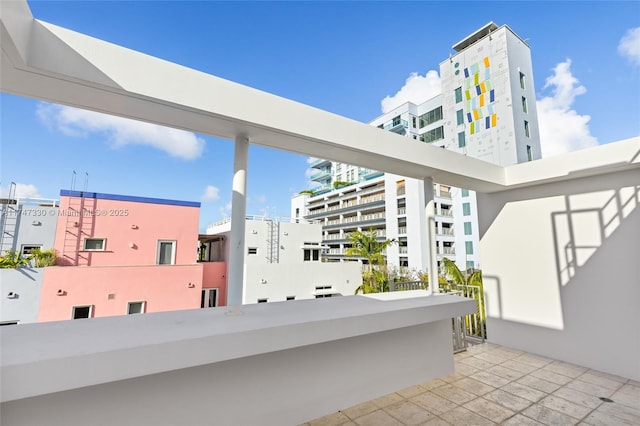 211 Water Way Unit 211, Miami Beach, FL 33141 - view of patio with a city view